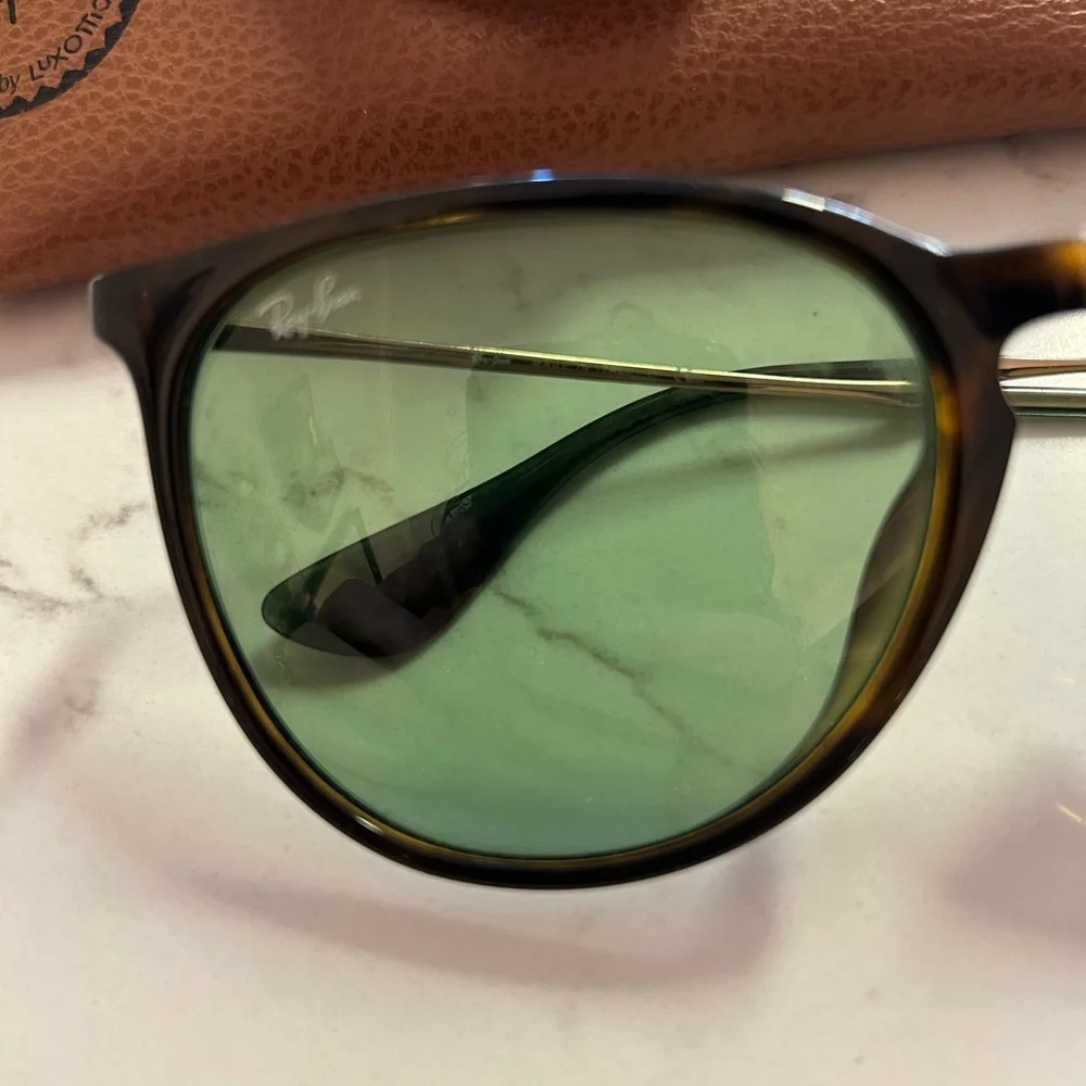Ray-Ban Erika sunglasses - Picture 2 of 5